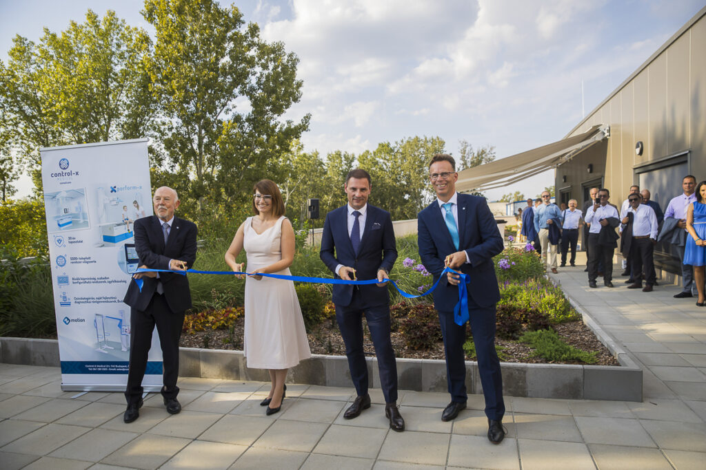 Εγκαίνια νέων εγκαταστάσεων των συνεργατών μας στην Ουγγαρία