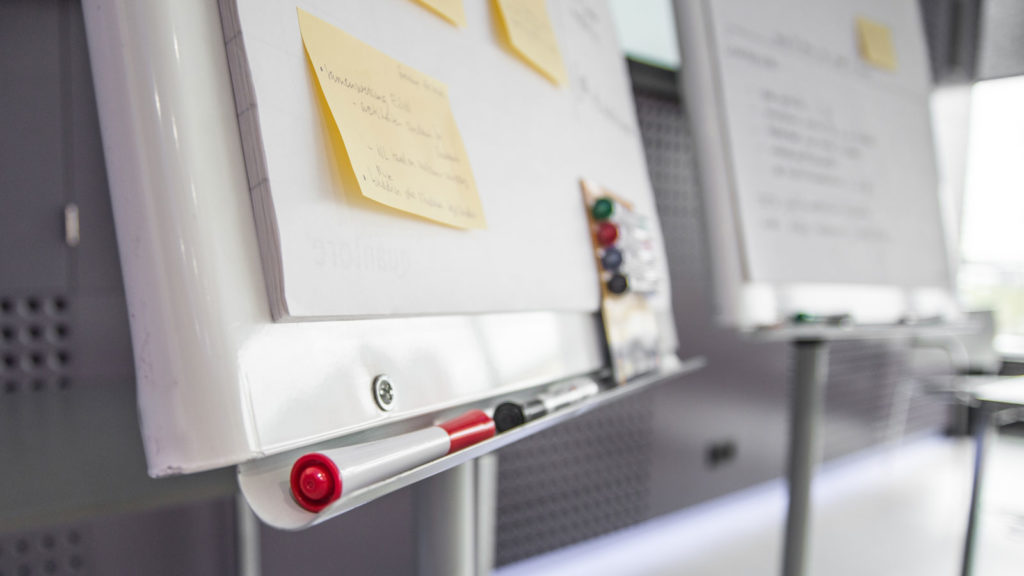 Business consulting training services